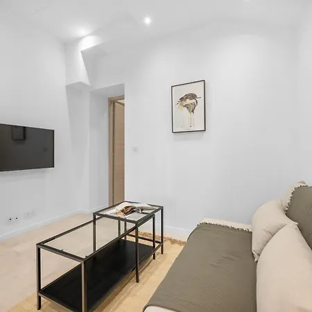 Appartement Deux Pièces Rénové Au Coeur De La Vieille Ac Menton