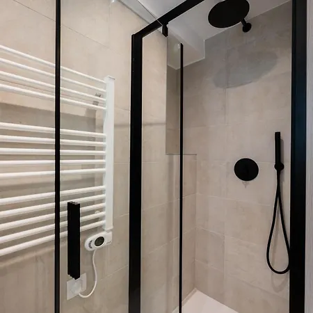 Apartment Deux Pieces Renove Au Coeur De La Vieille Ac Menton