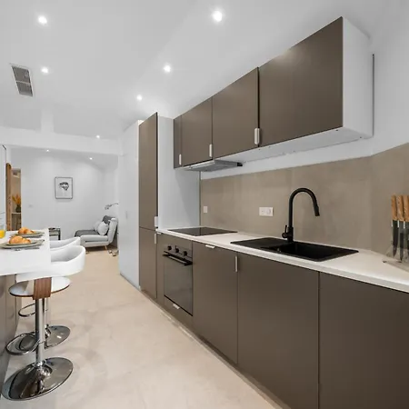 Deux Pieces Renove Au Coeur De La Vieille Ac Apartment Menton